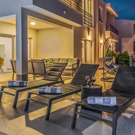 5 Bedroom Amazing In * イェセニツェ