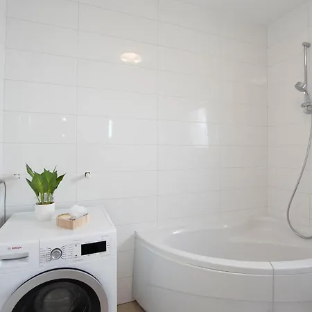 Дом отдыха 5 Bedroom Amazing In *