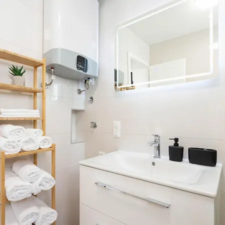 Дом отдыха 5 Bedroom Amazing In *