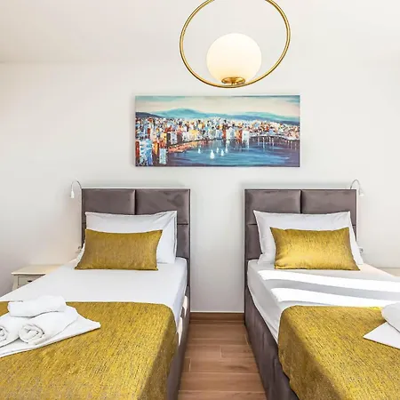 Дом отдыха 5 Bedroom Amazing In